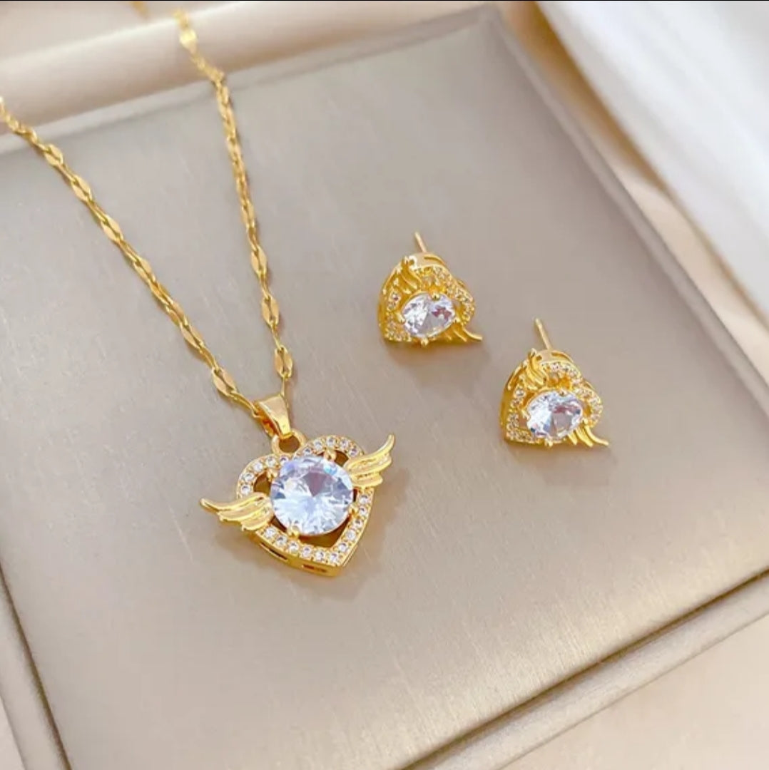 COLLAR CORAZON BLANCO