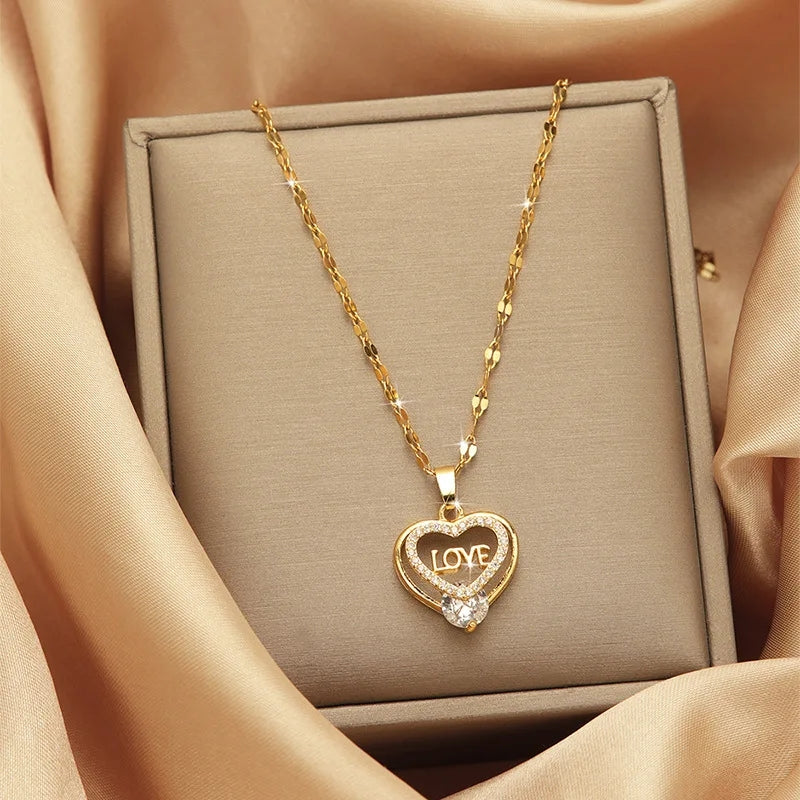 COLLAR LOVE