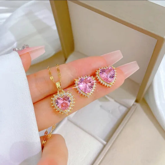 COLLAR CORAZON ROSADO