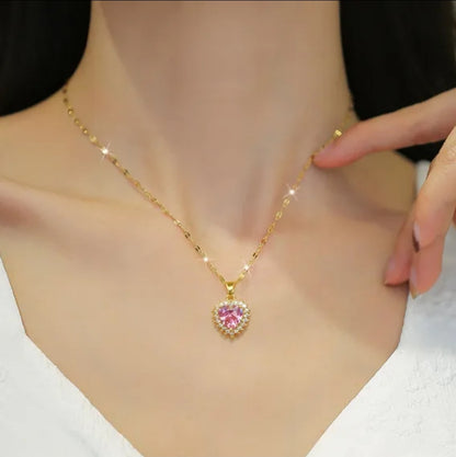 COLLAR CORAZON ROSADO